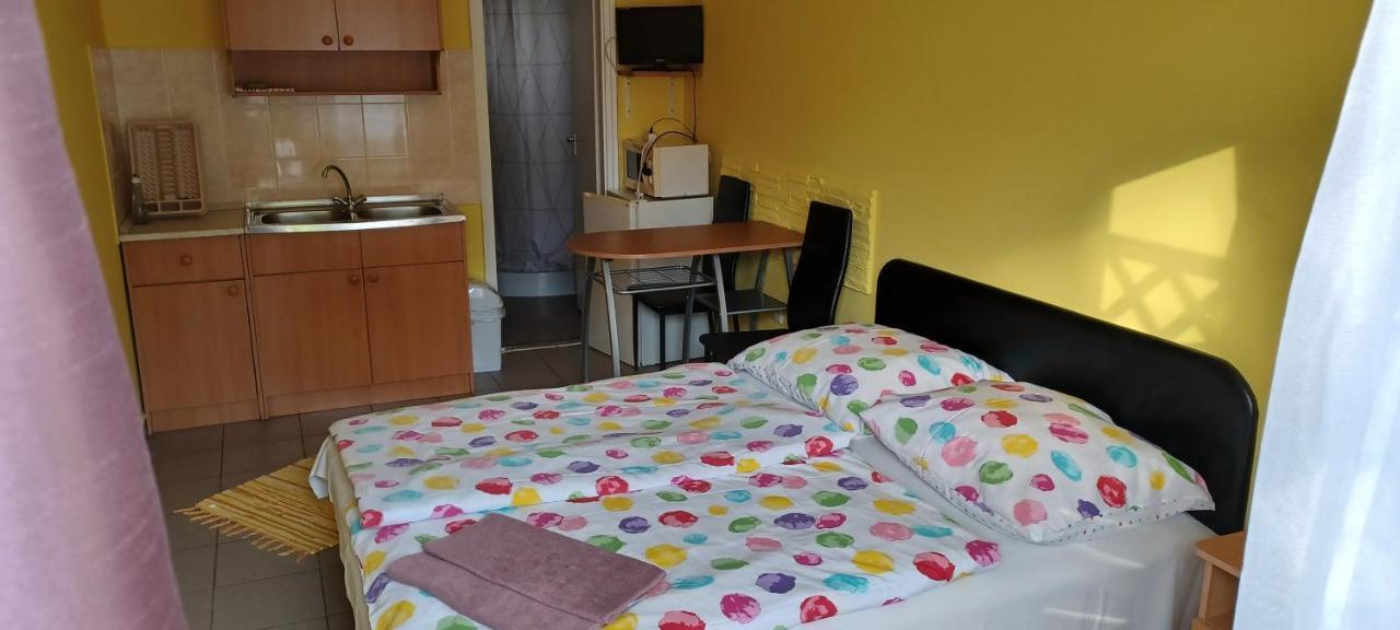 Tarr Apartmanok, Tímea Haus Keszthely Exterior foto